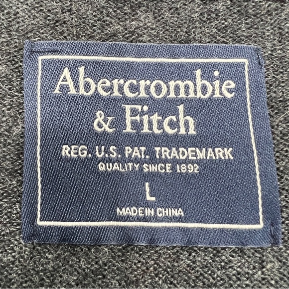 Abercrombie & Fitch V neck Sweater size Large charcoal Gray wool blend moose Y2K - Picture 9 of 11